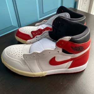 Air Jordan 1 Retro High OG 'Chicago'